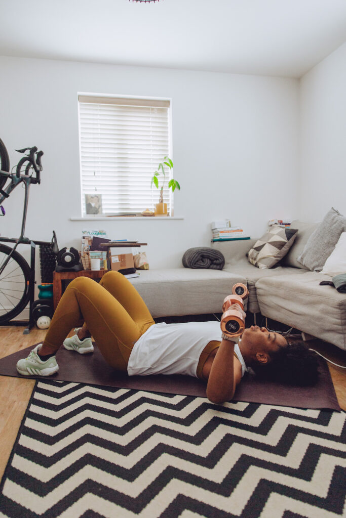 Entraînement de force pour débutants à la maison